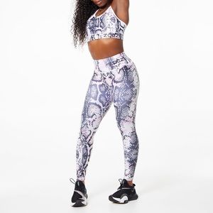 NWT Zoezi Sport Safi Snake Print Sports Bra & Leggings Set